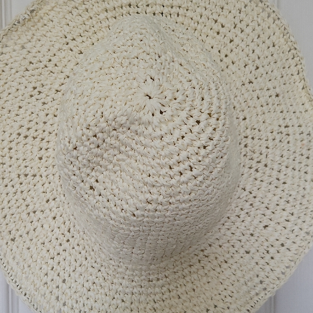 Chic Cream Woven Straw Sun Hat - Picture 5 of 9